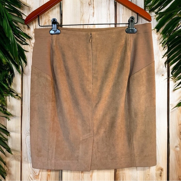 BCBGMAXAZRIA Jaylyn Faux Suede Pencil Skirt - Size M - Mocha / Corpcore - Picture 2 of 9